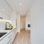 Lejlighed Host Wise - Bright Seaside Flat *