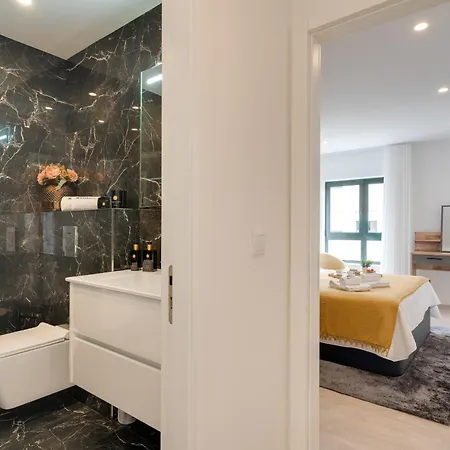 Apartment Host Wise - Bright Seaside Flat *