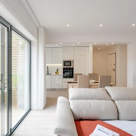 Apartment Host Wise - Bright Seaside Flat Povoa de Varzim