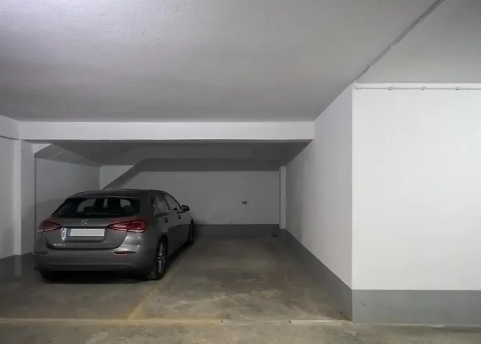 Host Wise - Bright Seaside Flat Apartment *