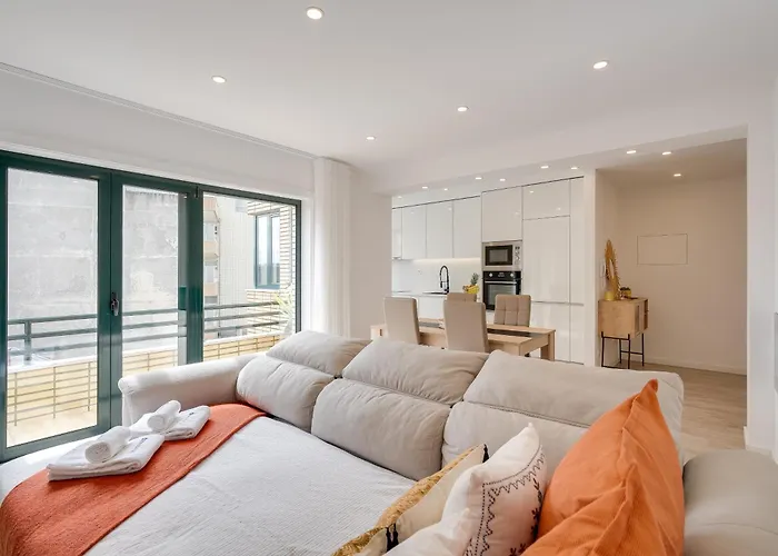 Host Wise - Bright Seaside Flat شقة بوفوُ جي فارزيم